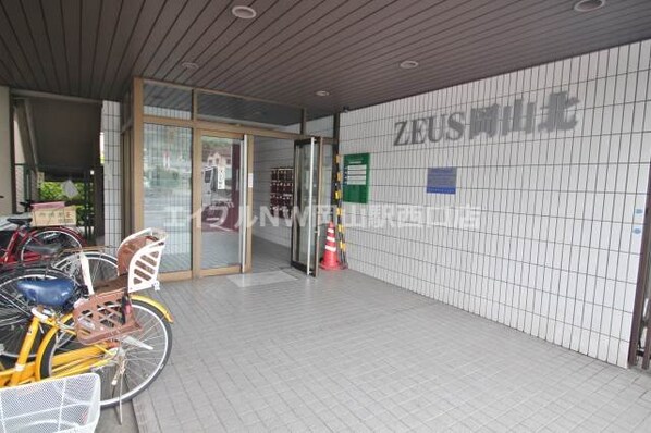 ZEUS岡山北の物件外観写真